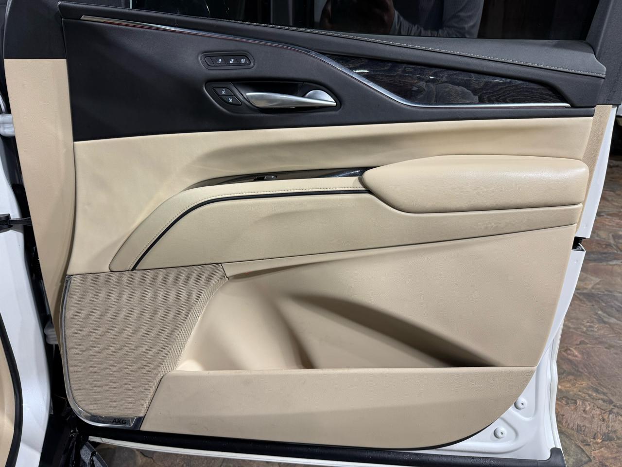 Cadillac Escalade 2WD 4dr Premium Luxury 2021