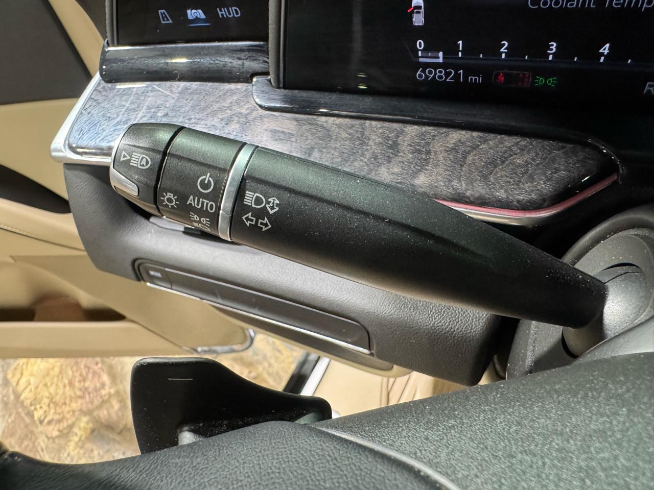 Cadillac Escalade 2WD 4dr Premium Luxury 2021