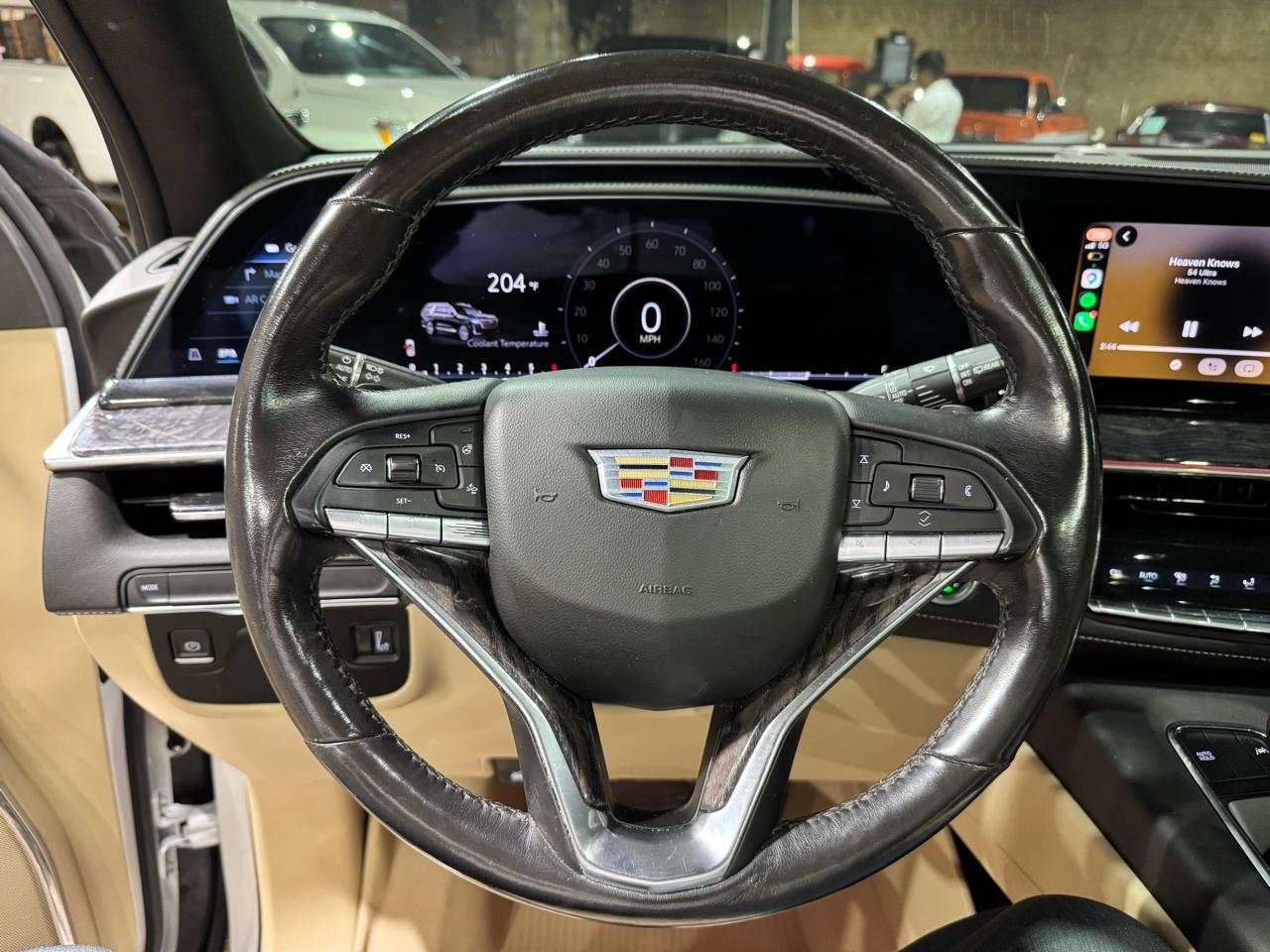 Cadillac Escalade 2WD 4dr Premium Luxury 2021