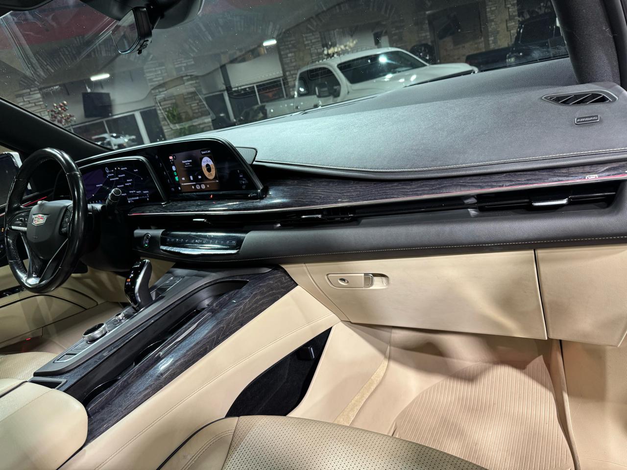 Cadillac Escalade 2WD 4dr Premium Luxury 2021