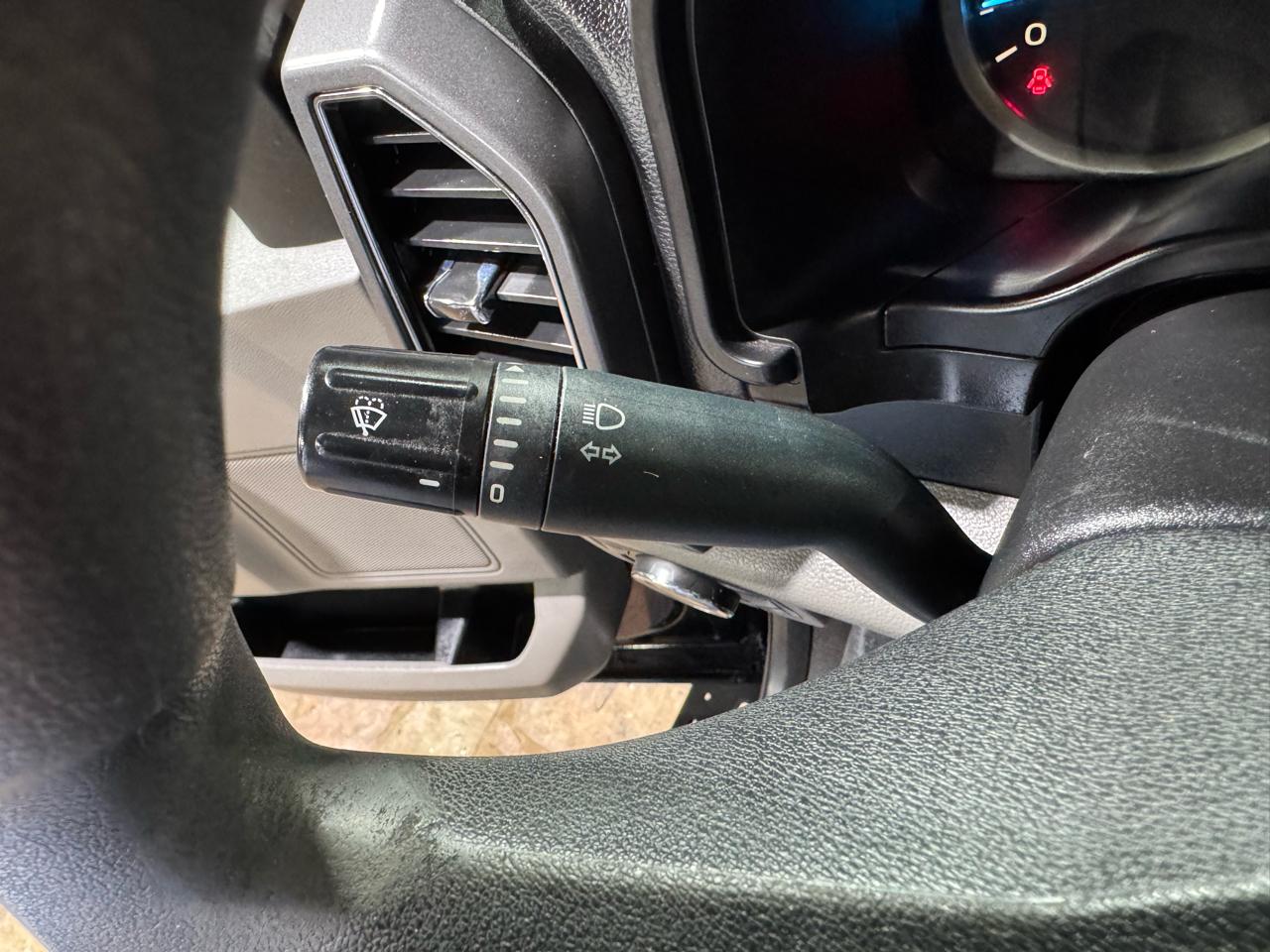 Ford F-150 XLT 2WD SuperCrew 5.5' Box 2018