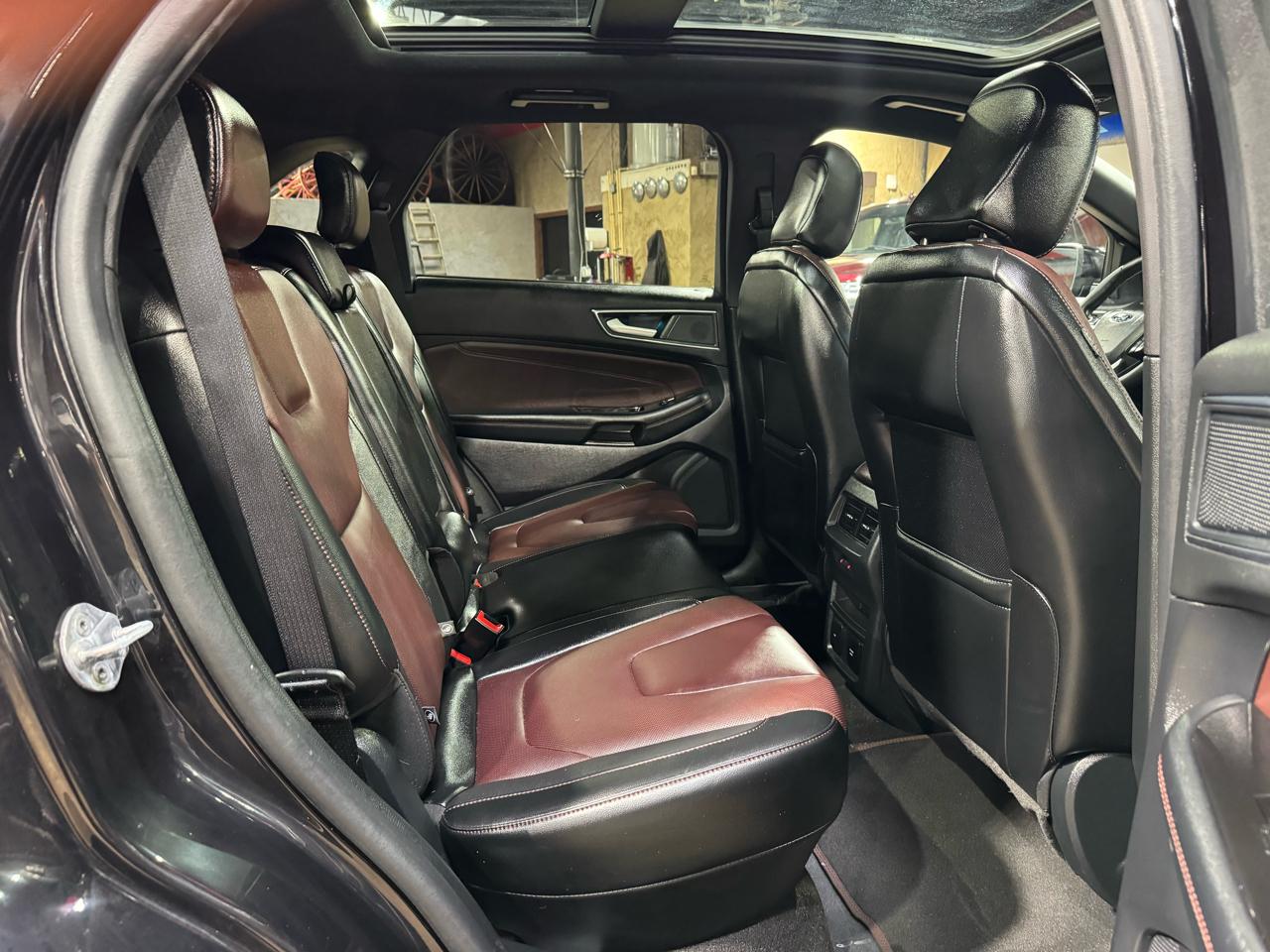 Ford Edge Titanium FWD 2020