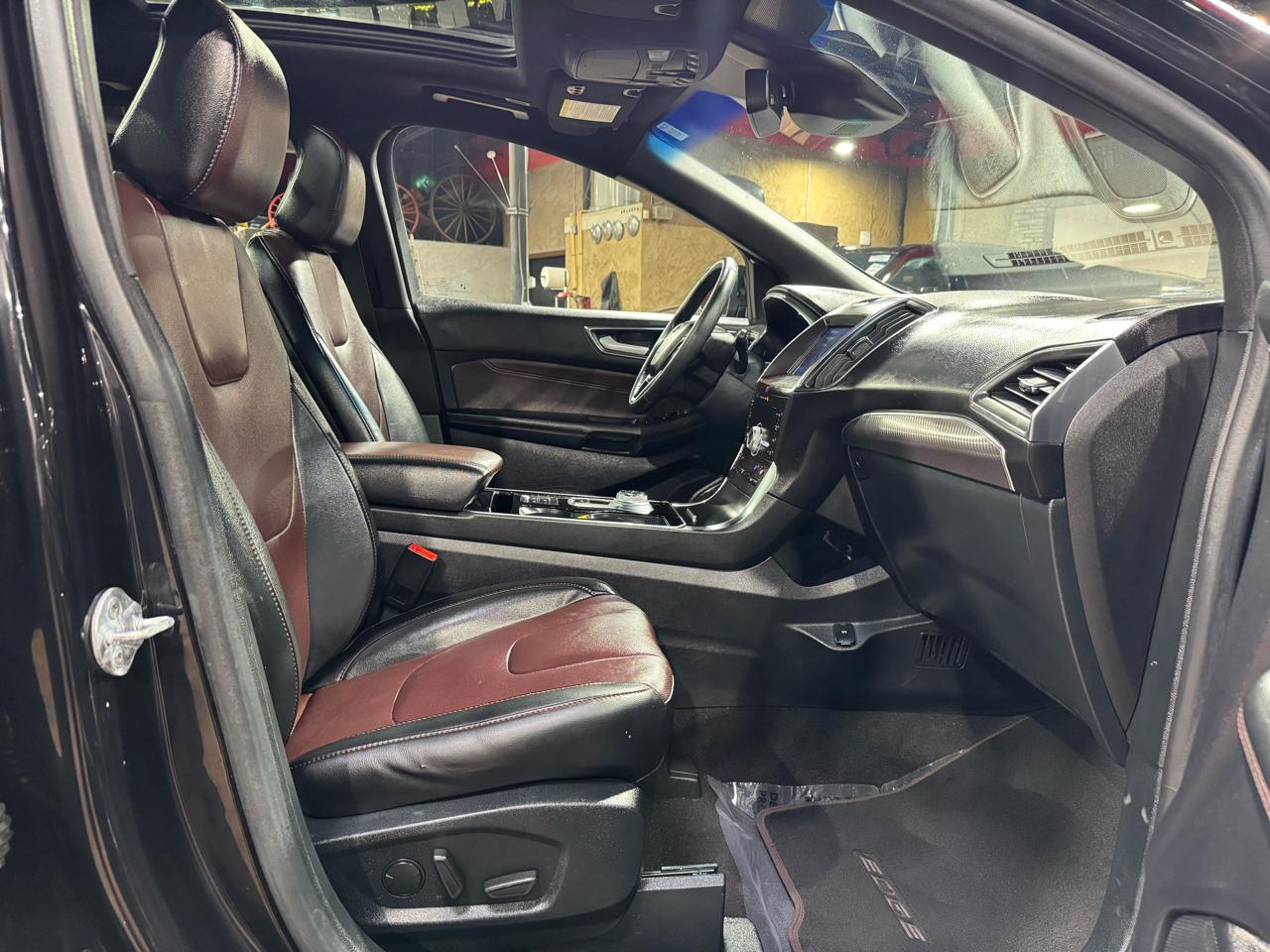 Ford Edge Titanium FWD 2020