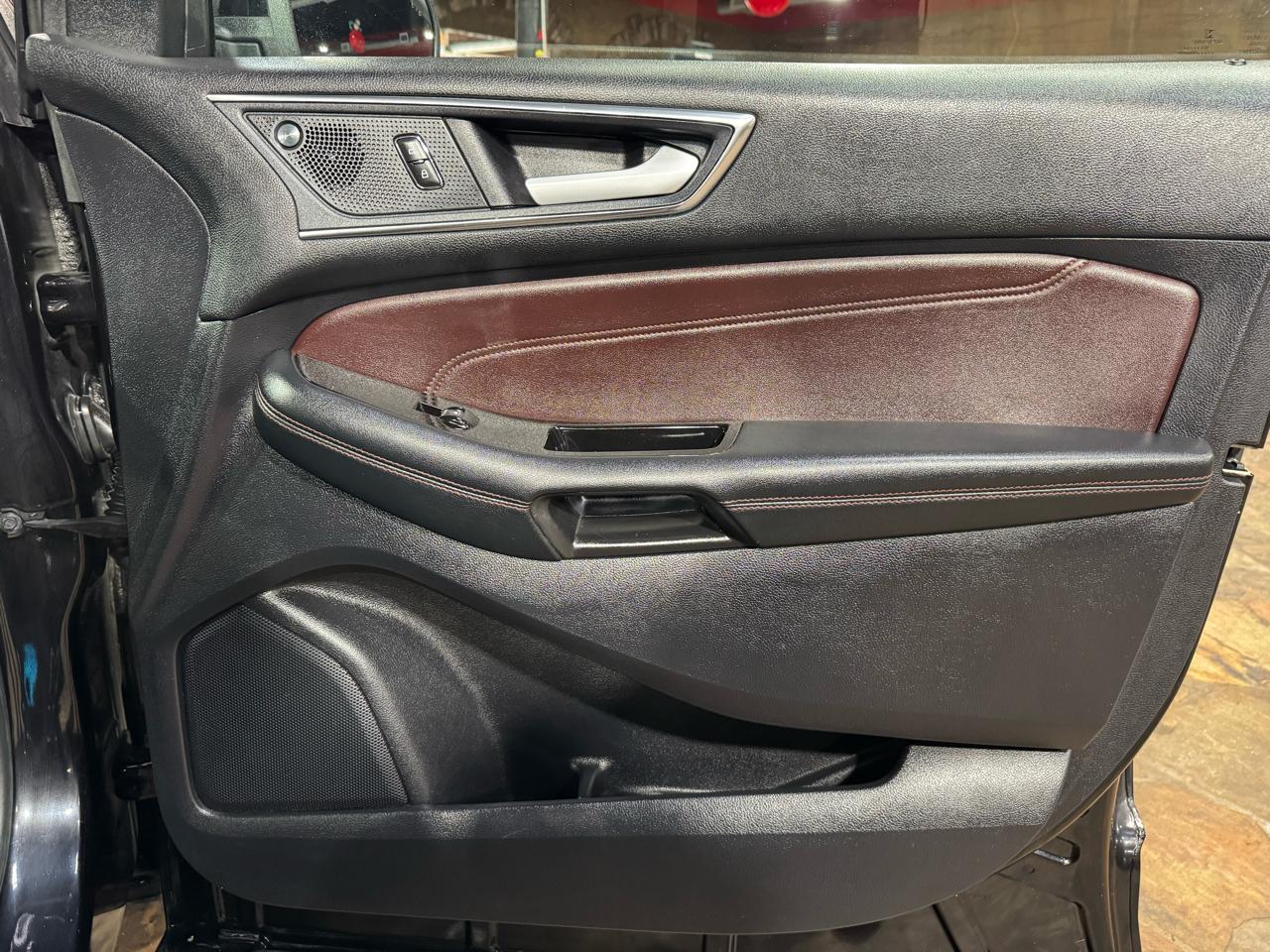 Ford Edge Titanium FWD 2020