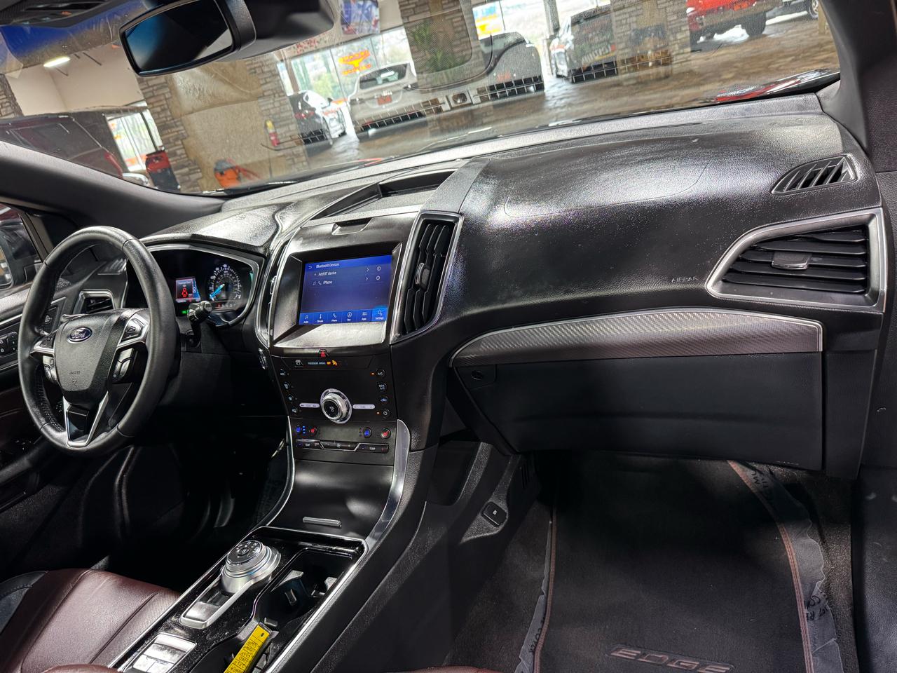 Ford Edge Titanium FWD 2020