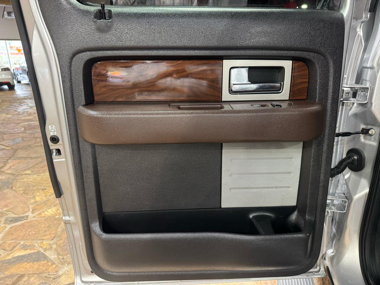 Ford F-150 4WD SuperCrew 145" Platinum 2010