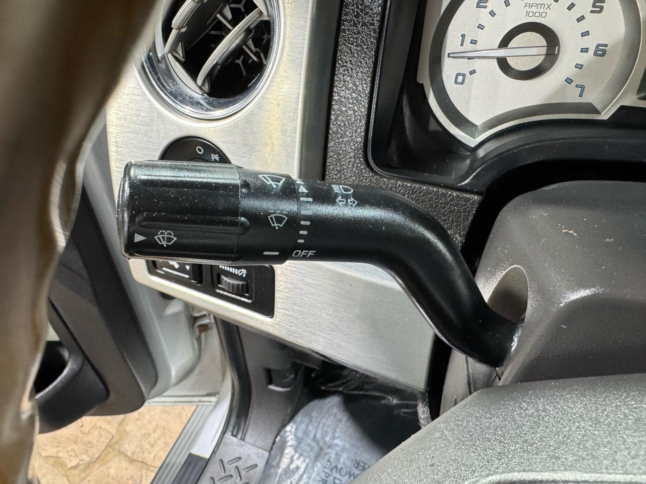 Ford F-150 4WD SuperCrew 145" Platinum 2010