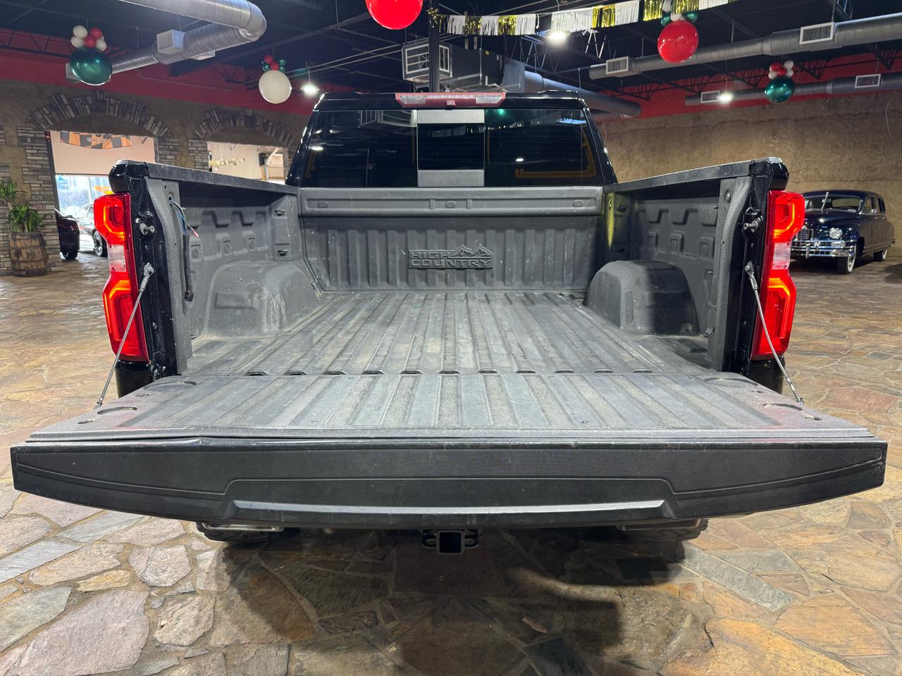 Chevrolet Silverado 1500 4WD Crew Cab 147" High Country 2019
