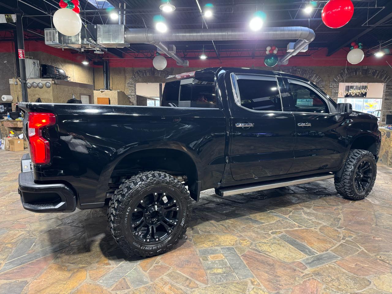 Chevrolet Silverado 1500 4WD Crew Cab 147" High Country 2019