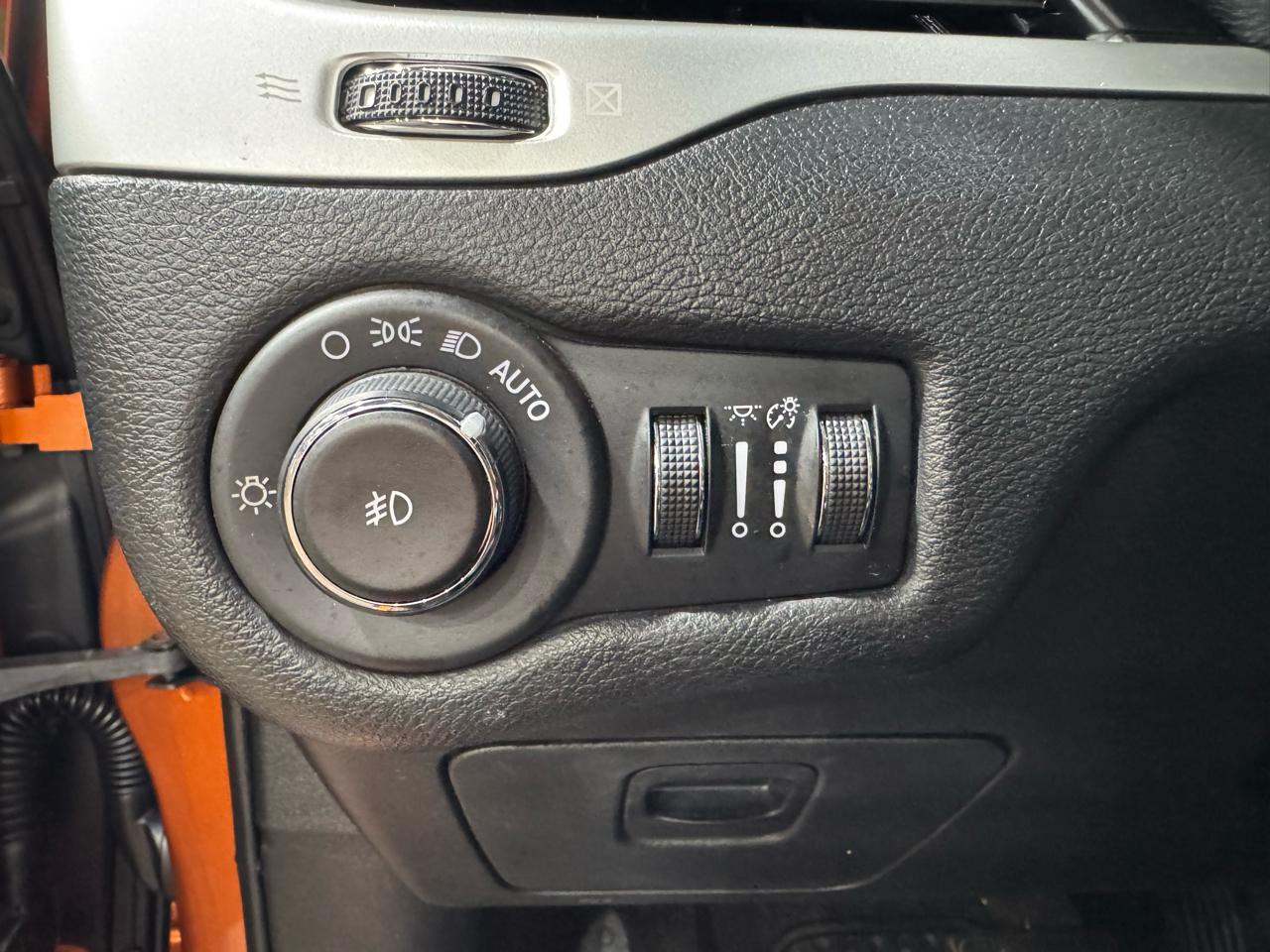 Jeep Cherokee 4WD 4dr Trailhawk 2015