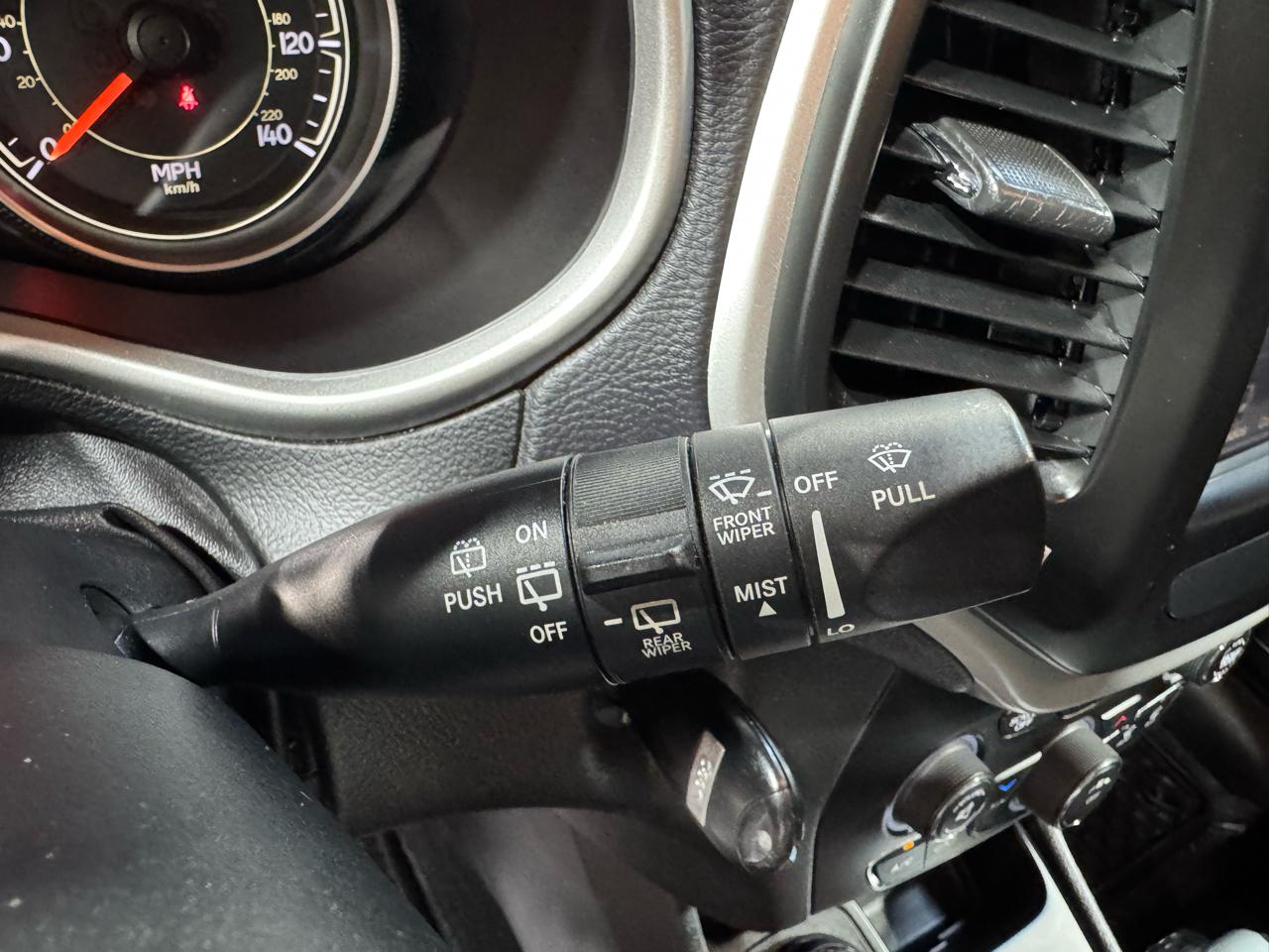 Jeep Cherokee 4WD 4dr Trailhawk 2015