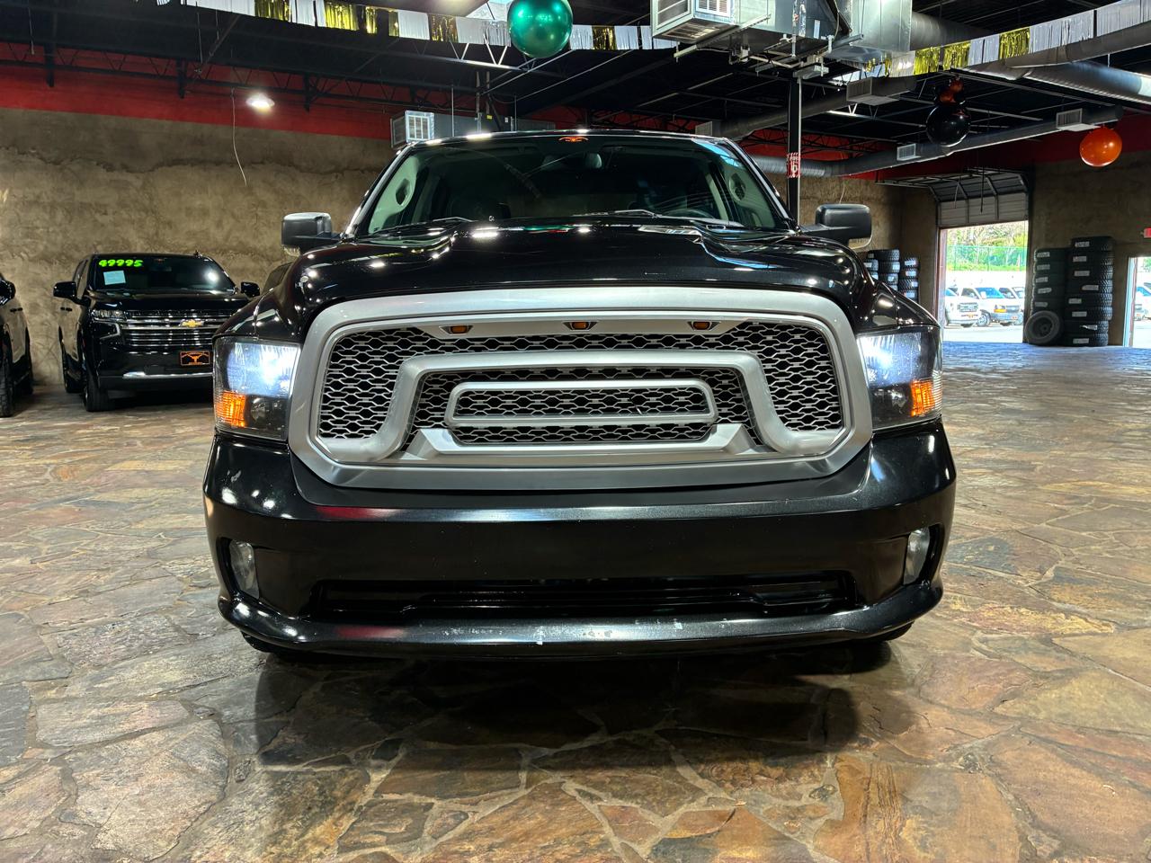 RAM 1500 2WD Crew Cab 140.5" Express 2016