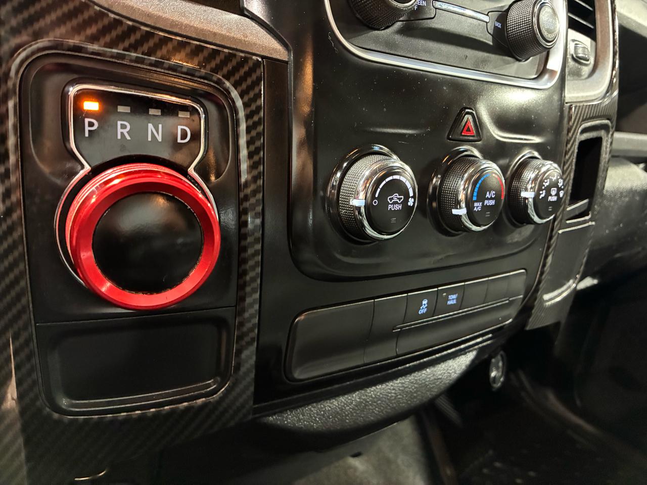 RAM 1500 2WD Crew Cab 140.5" Express 2016