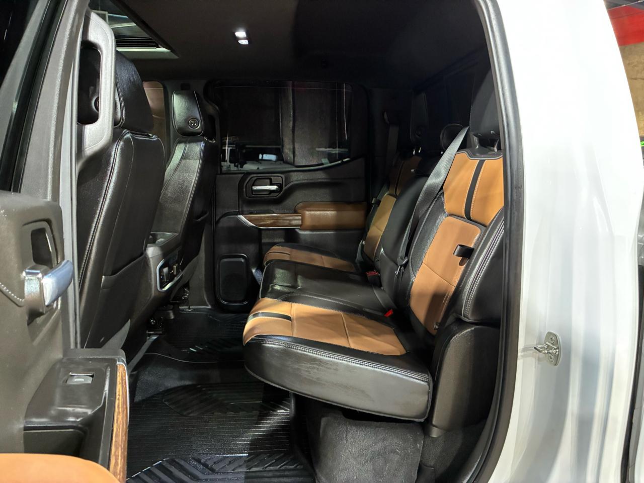 Chevrolet Silverado 1500 4WD Crew Cab 157" High Country 2021