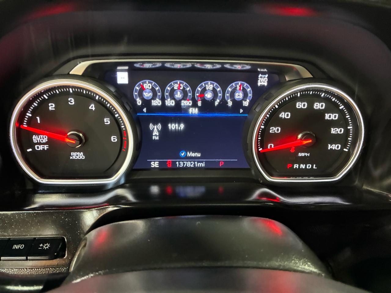 Chevrolet Silverado 1500 4WD Crew Cab 157" High Country 2021