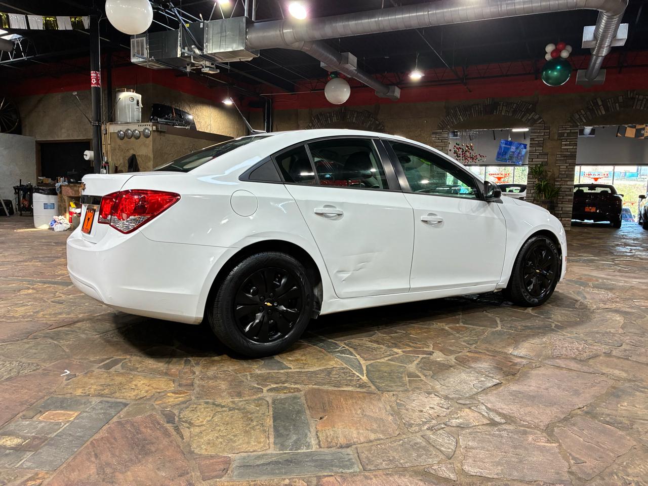 Chevrolet Cruze 4dr Sdn Auto LS 2013