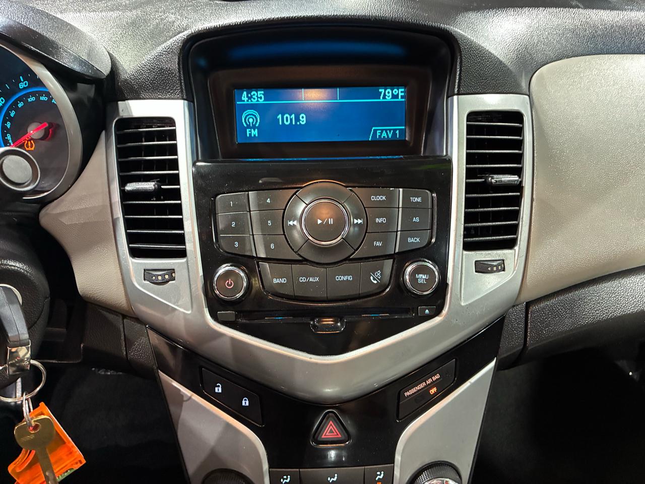 Chevrolet Cruze 4dr Sdn Auto LS 2013