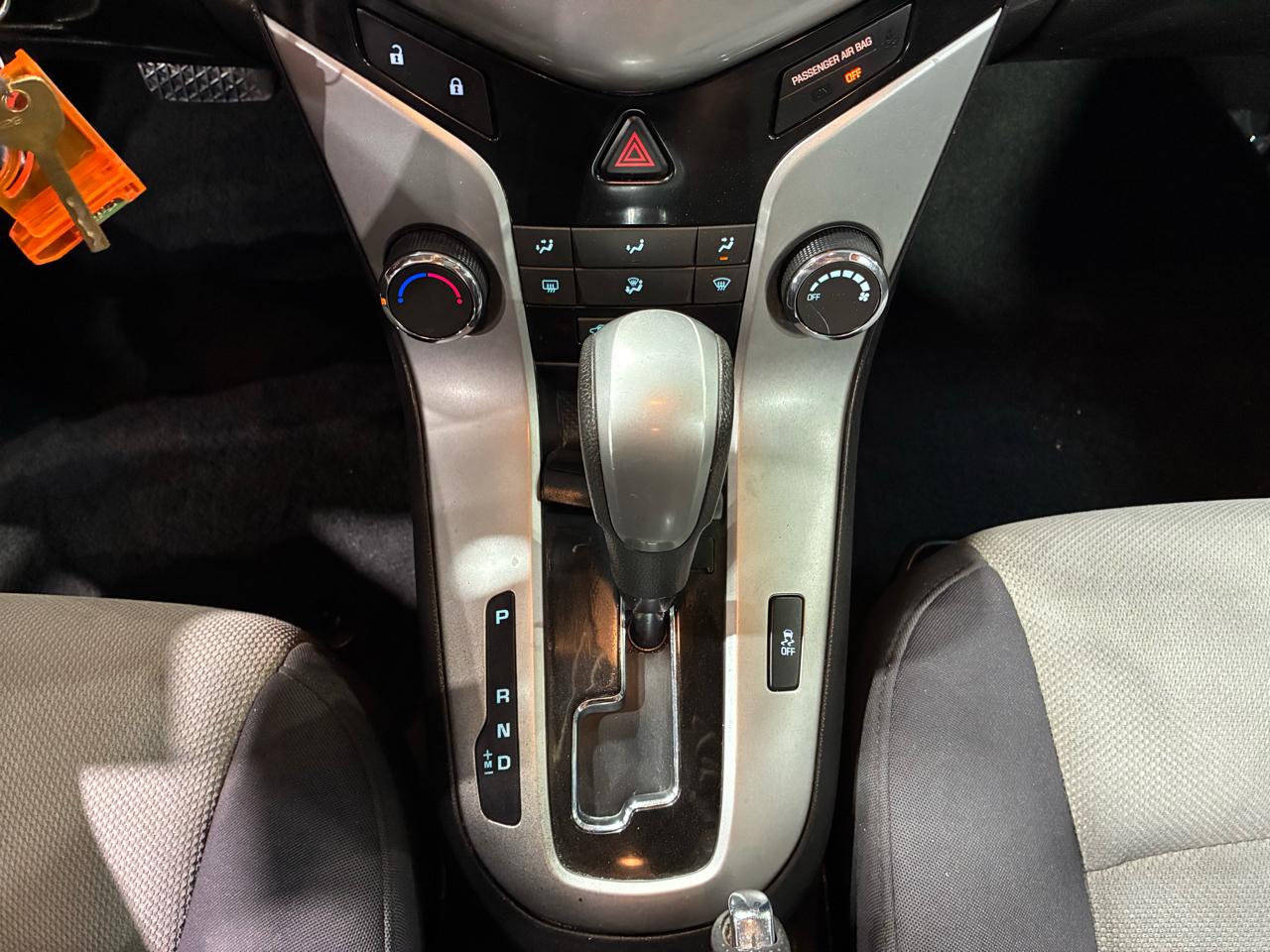 Chevrolet Cruze 4dr Sdn Auto LS 2013