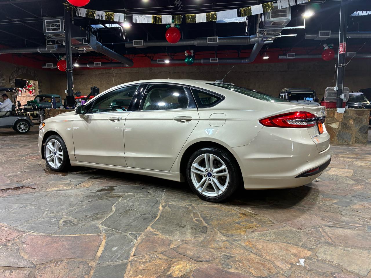 Ford Fusion SE FWD 2018