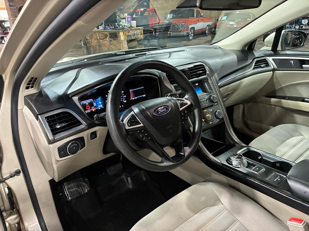 Ford Fusion SE FWD 2018