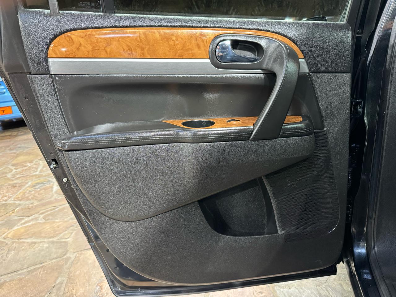 Buick Enclave AWD 4dr CXL 2009