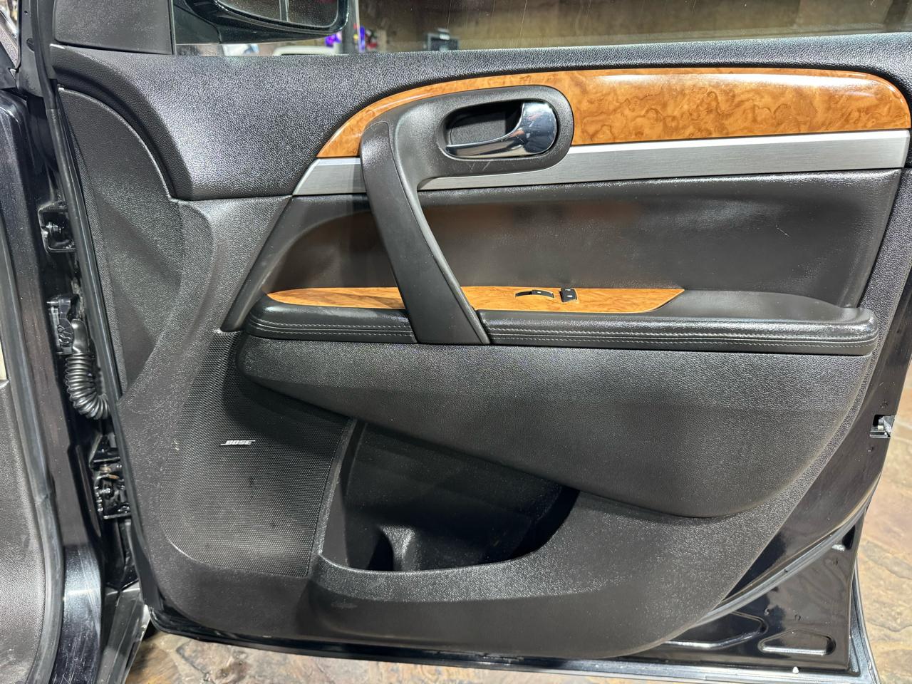 Buick Enclave AWD 4dr CXL 2009