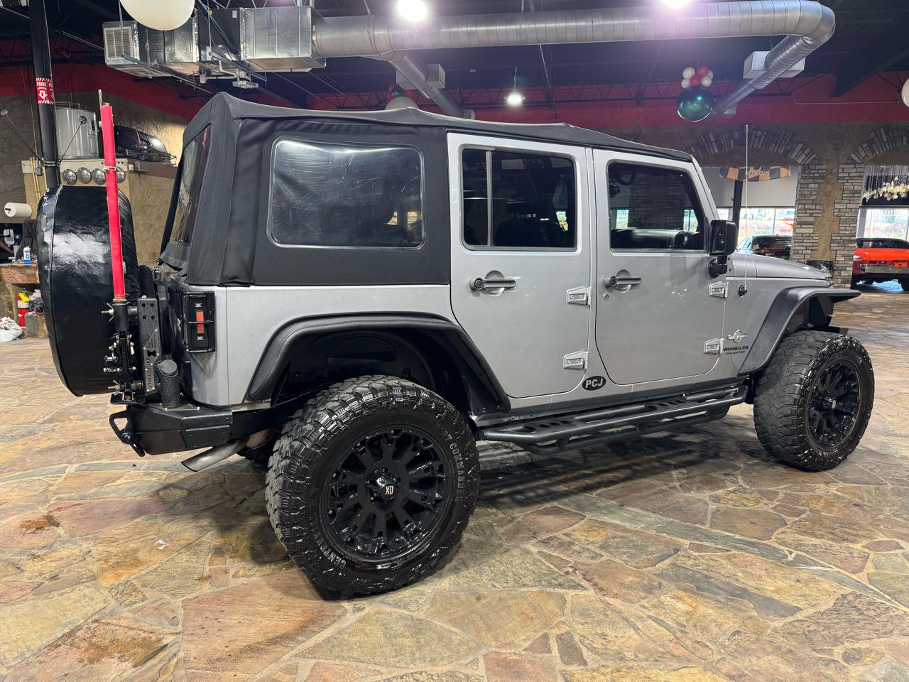 Jeep Wrangler Unlimited 4WD 4dr Freedom Edition *Ltd Avail* 2013