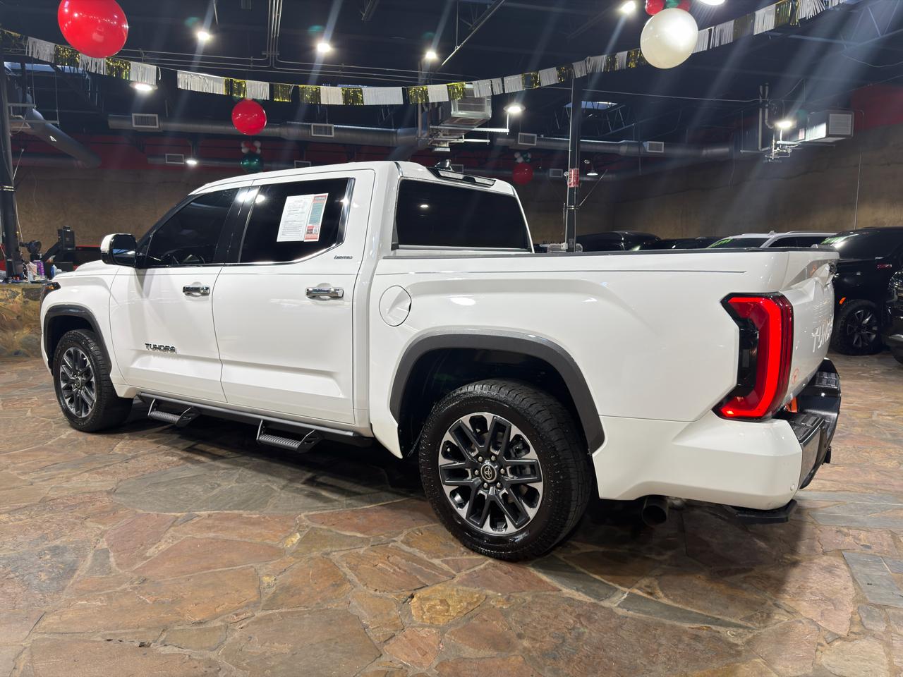 Toyota Tundra 2WD Limited CrewMax 5.5' Bed (Natl) 2023