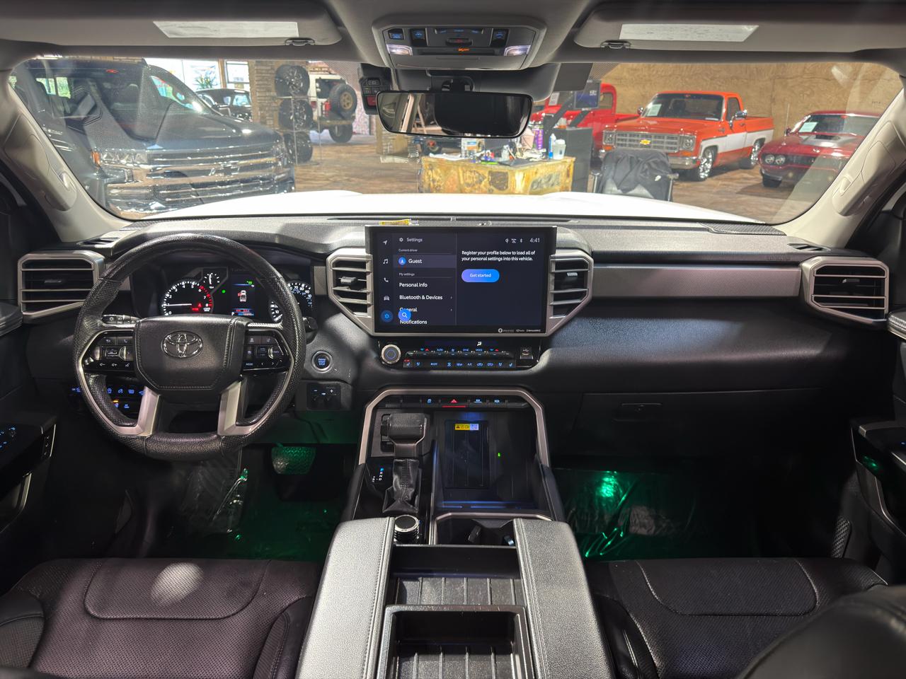 Toyota Tundra 2WD Limited CrewMax 5.5' Bed (Natl) 2023