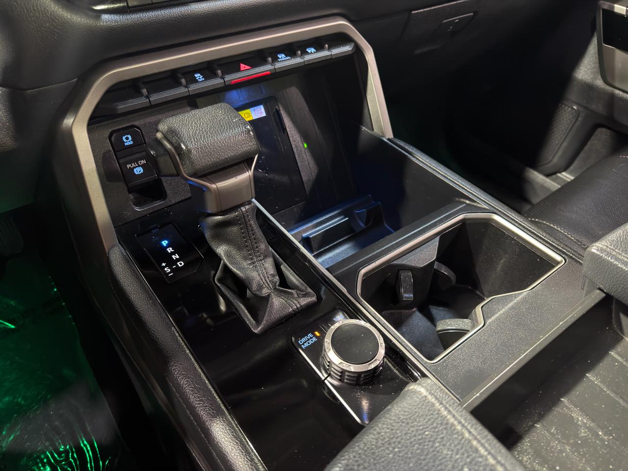 Toyota Tundra 2WD Limited CrewMax 5.5' Bed (Natl) 2023