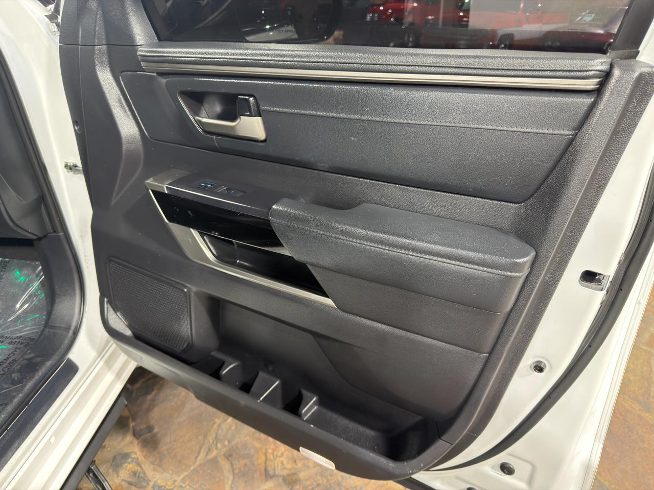 Toyota Tundra 2WD Limited CrewMax 5.5' Bed (Natl) 2023