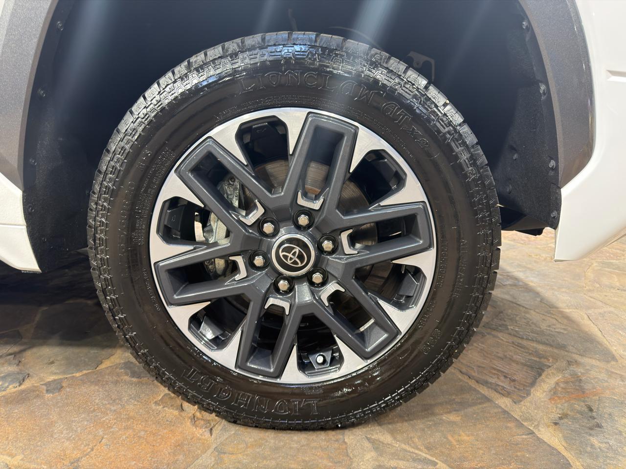 Toyota Tundra 2WD Limited CrewMax 5.5' Bed (Natl) 2023