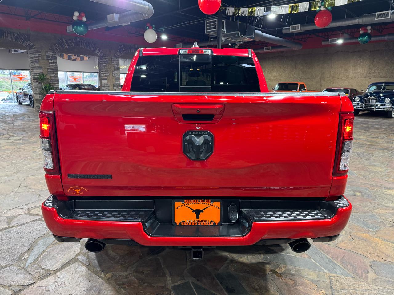 RAM 1500 Big Horn 4x2 Crew Cab 5'7" Box 2020