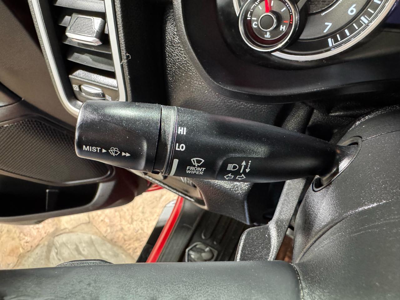 RAM 1500 Big Horn 4x2 Crew Cab 5'7" Box 2020