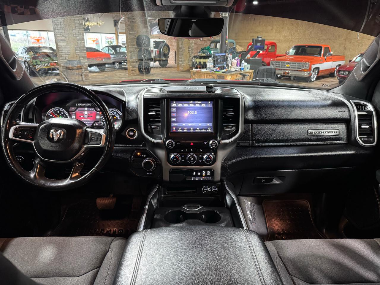 RAM 1500 Big Horn 4x2 Crew Cab 5'7" Box 2020
