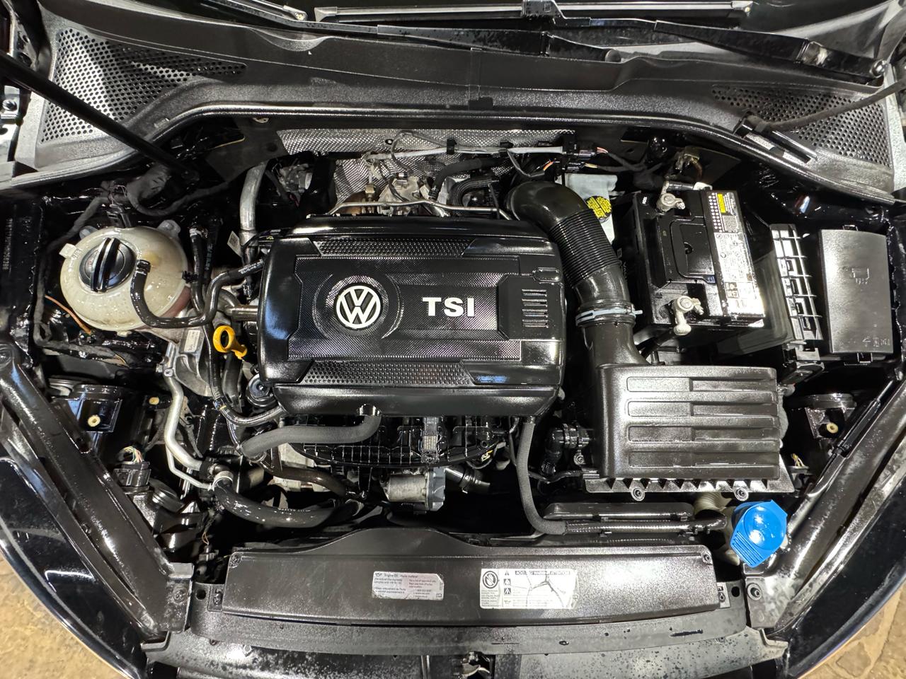 Volkswagen Golf 1.8T 4-Door Wolfsburg Edition Auto 2017