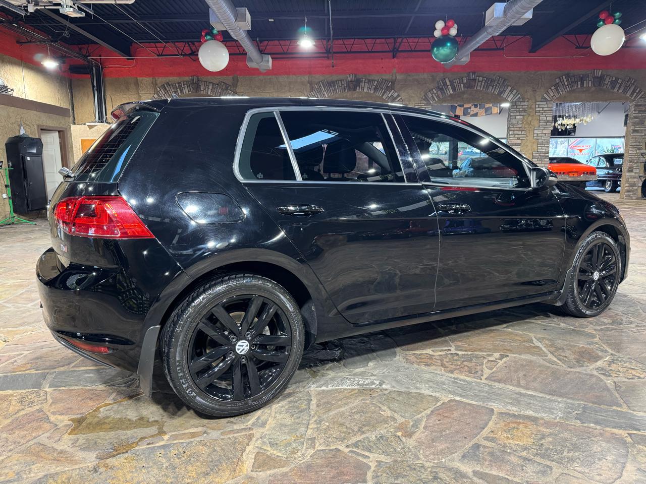 Volkswagen Golf 1.8T 4-Door Wolfsburg Edition Auto 2017