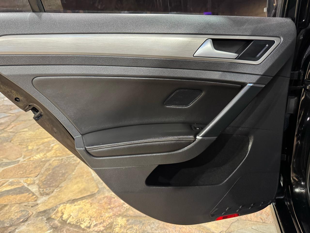 Volkswagen Golf 1.8T 4-Door Wolfsburg Edition Auto 2017