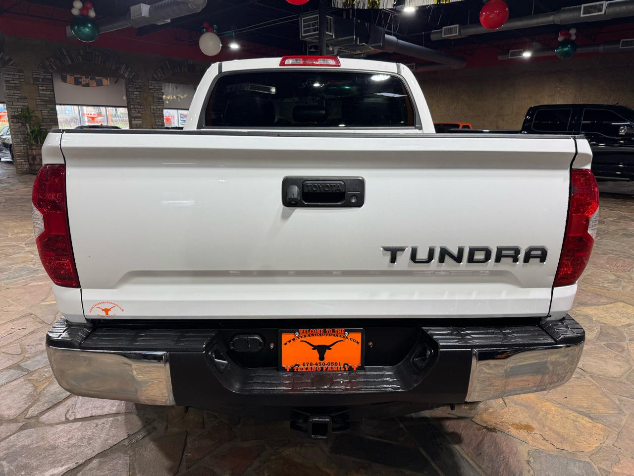 Toyota Tundra 2WD Truck CrewMax 4.6L V8 6-Spd AT SR5 (Natl) 2014