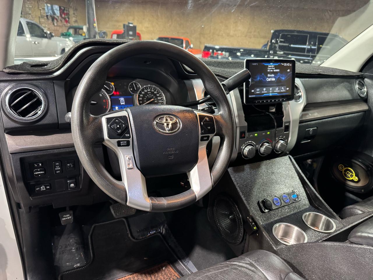 Toyota Tundra 2WD Truck CrewMax 4.6L V8 6-Spd AT SR5 (Natl) 2014