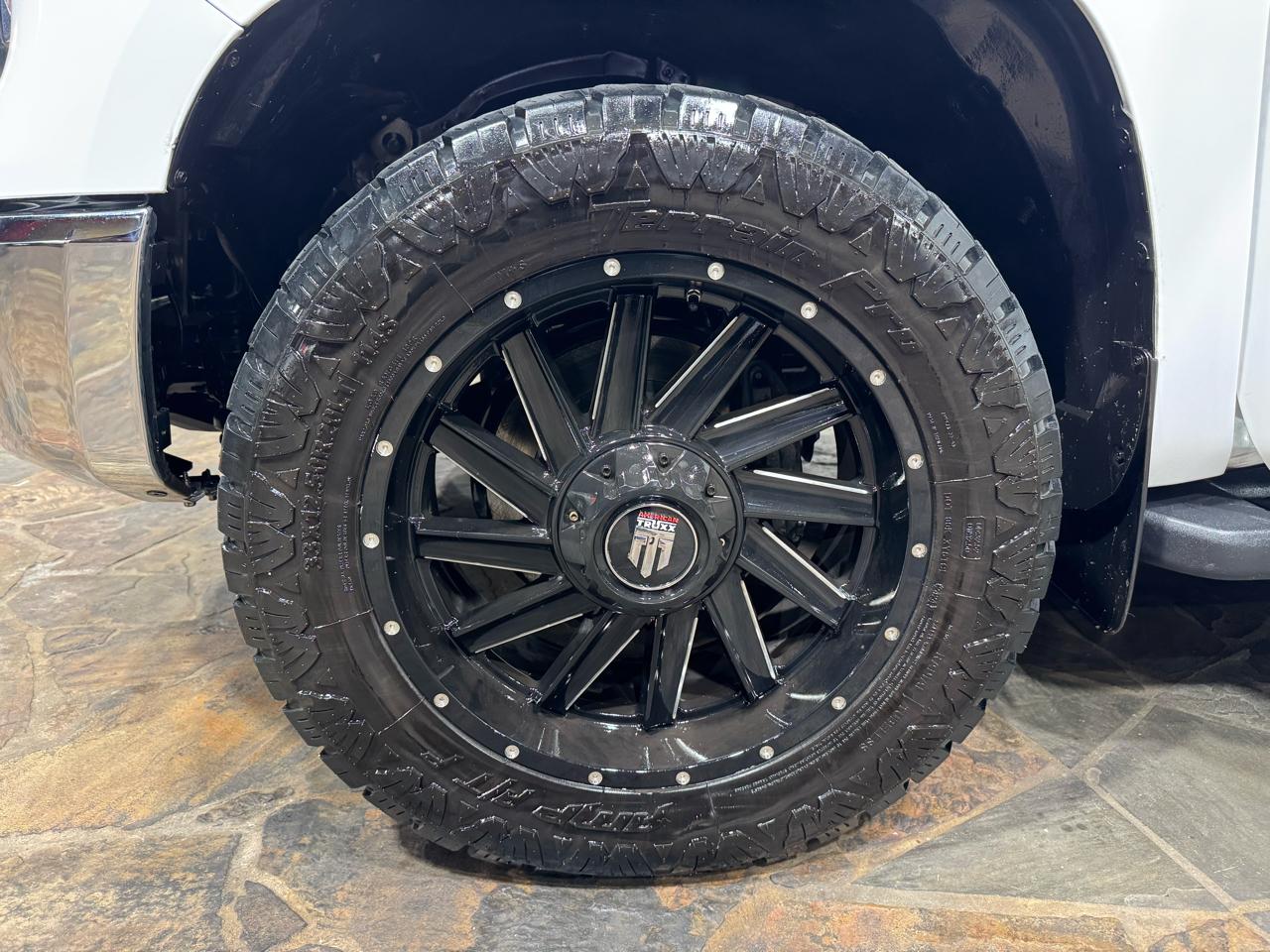 Toyota Tundra 2WD Truck CrewMax 4.6L V8 6-Spd AT SR5 (Natl) 2014