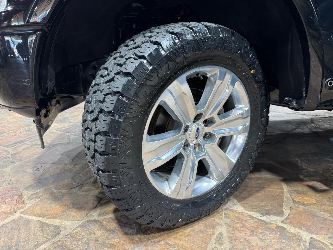 Ford F-150 Platinum 4WD SuperCrew 5.5' Box 2018