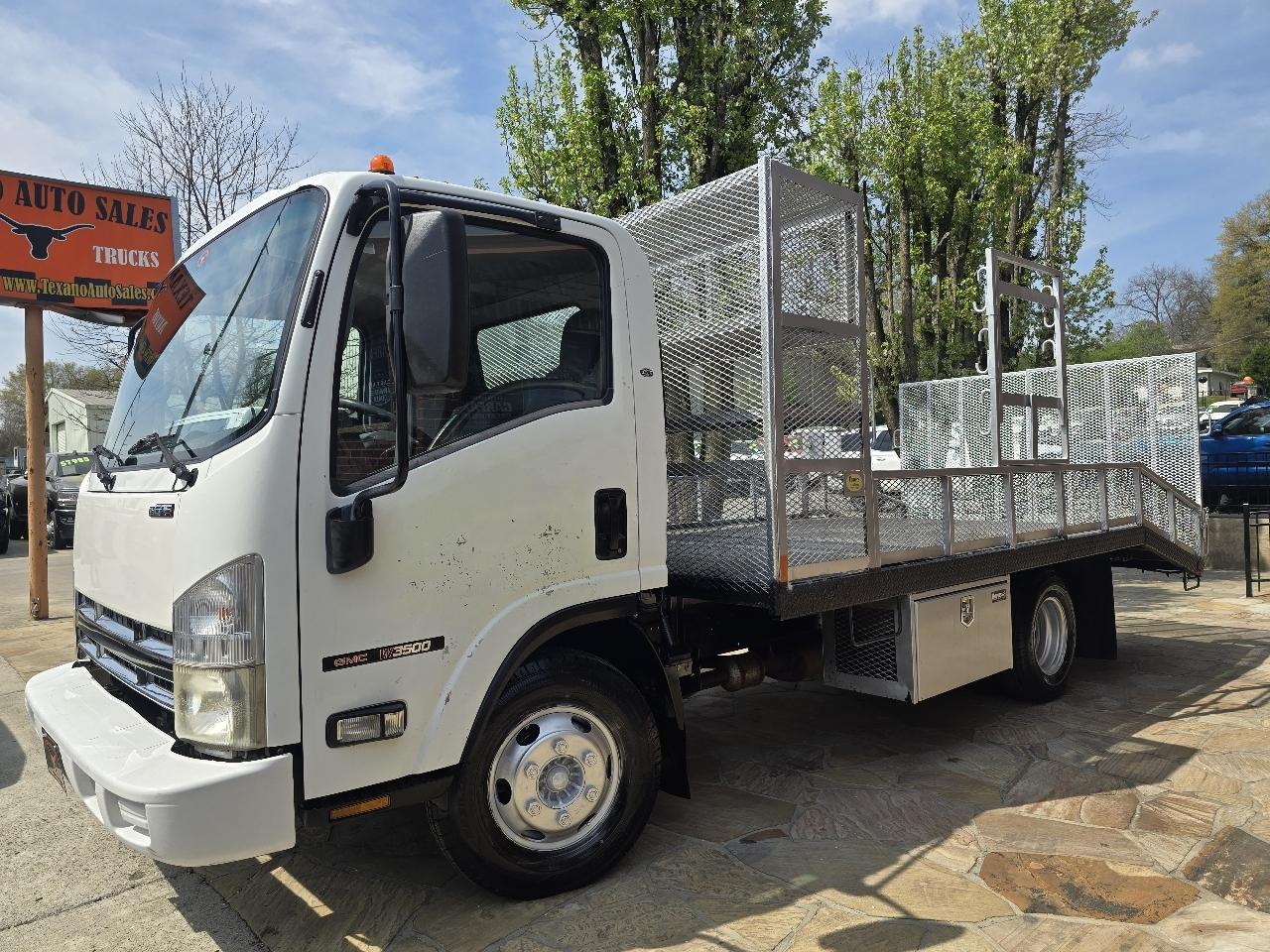 GMC W3500 GAS REG 109" WB 12000 GVWR IBT PWL 2008