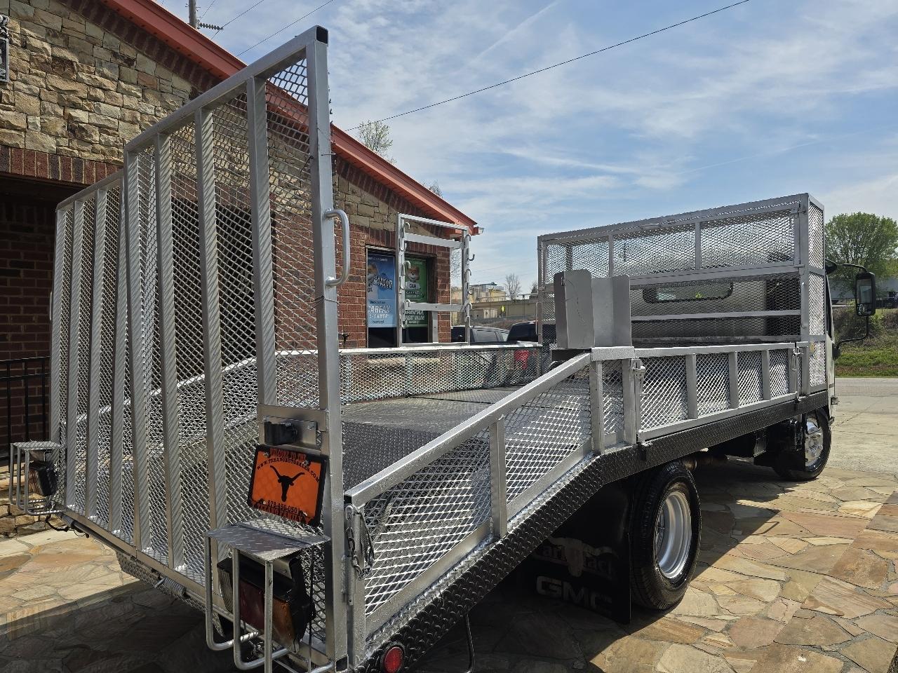 GMC W3500 GAS REG 109" WB 12000 GVWR IBT PWL 2008