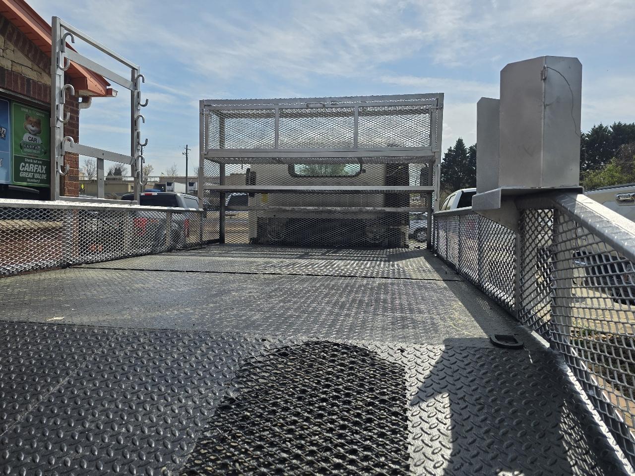 GMC W3500 GAS REG 109" WB 12000 GVWR IBT PWL 2008