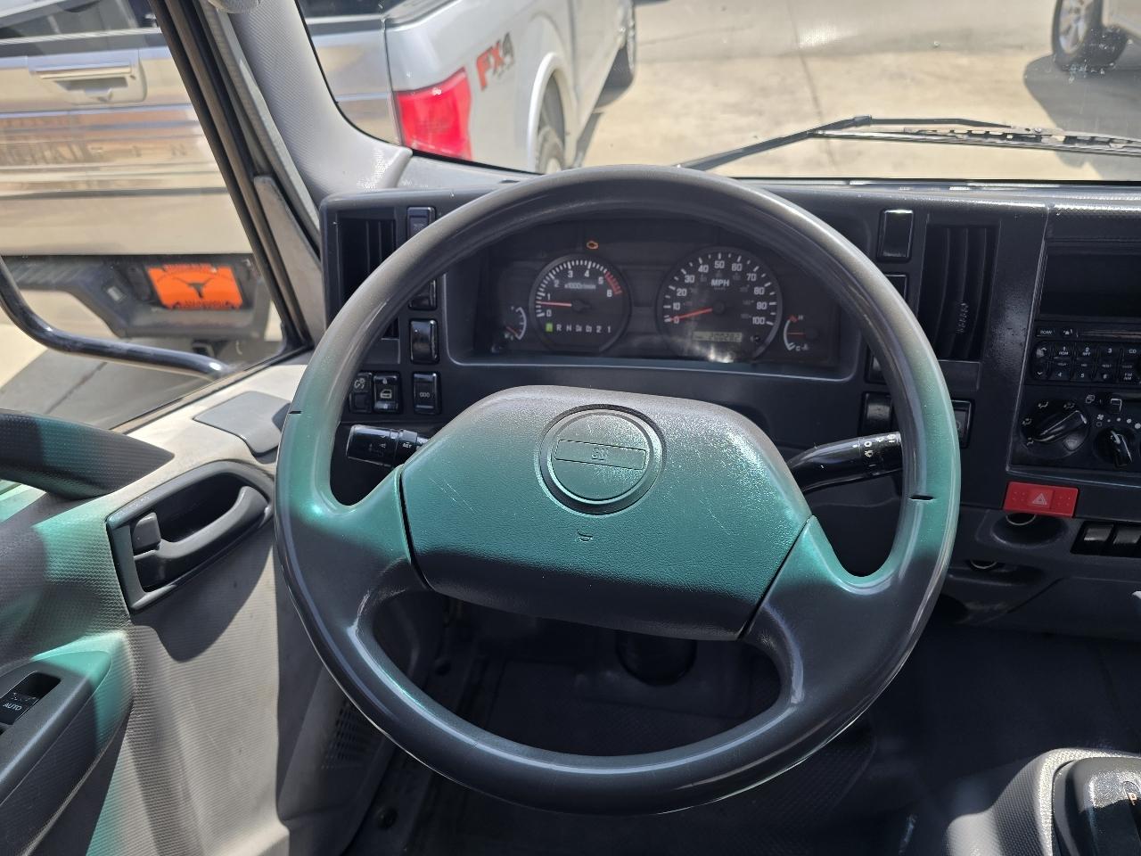 GMC W3500 GAS REG 109" WB 12000 GVWR IBT PWL 2008