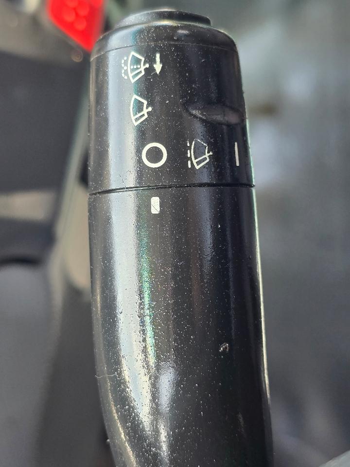 GMC W3500 GAS REG 109" WB 12000 GVWR IBT PWL 2008