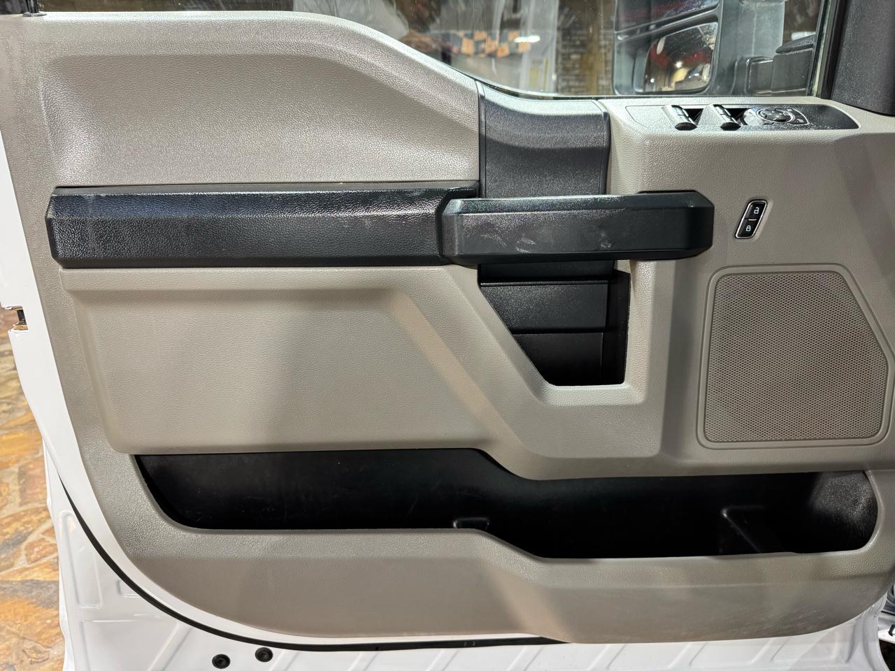 Ford Super Duty F-250 SRW King Ranch 4WD Crew Cab 8' Box 2022