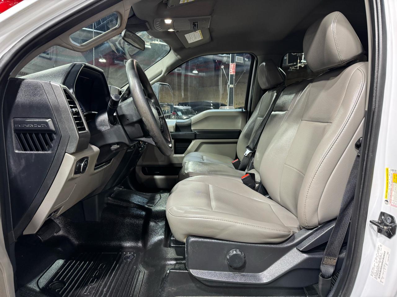 Ford Super Duty F-250 SRW King Ranch 4WD Crew Cab 8' Box 2022