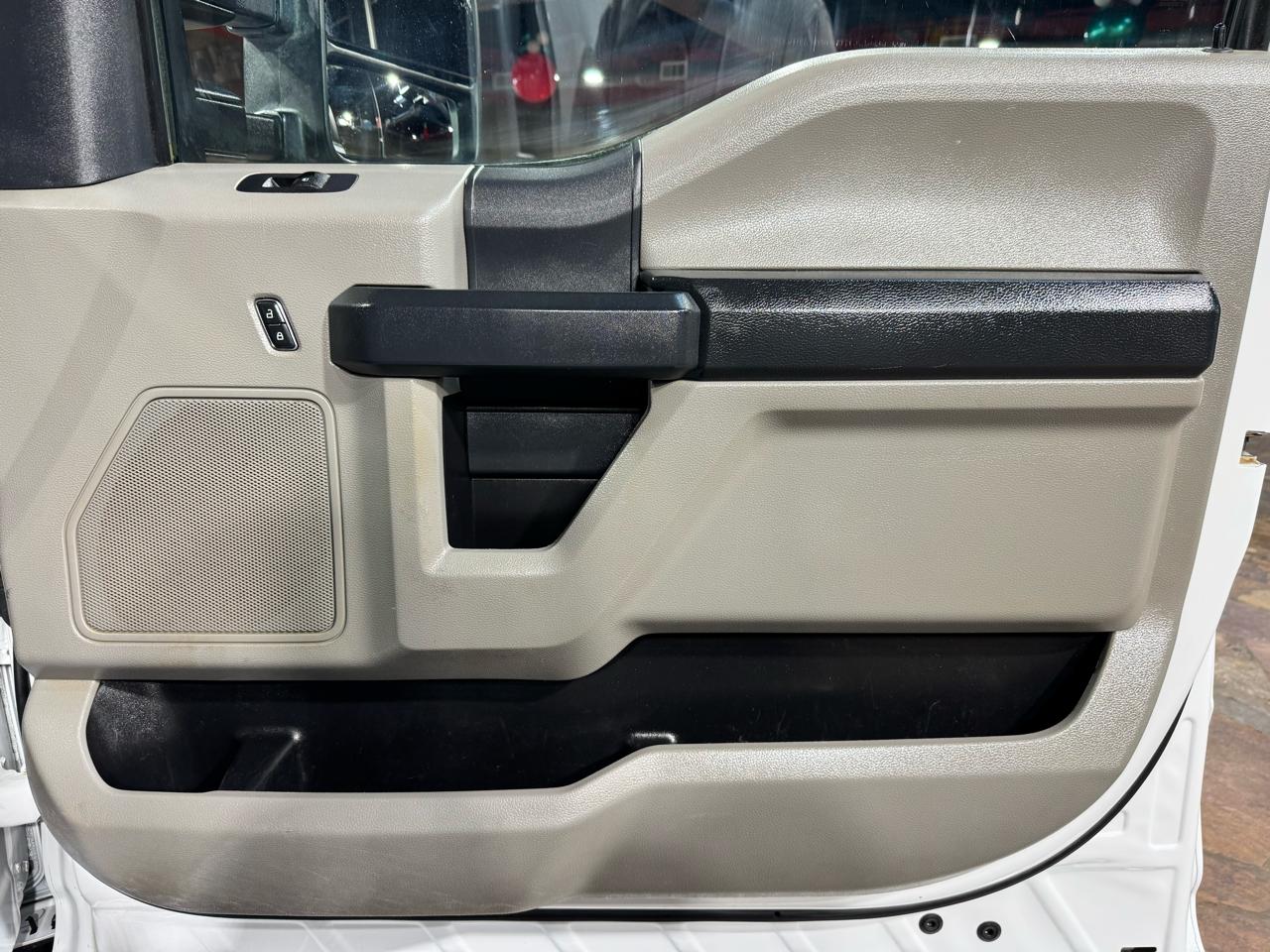 Ford Super Duty F-250 SRW King Ranch 4WD Crew Cab 8' Box 2022